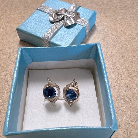 Sapphire Blue Earrings - Picture 2 of 4